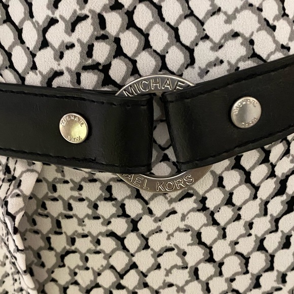 Variety - Picture 7 of 15